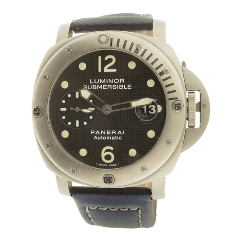 Panerai "Luminor Submersible" Auto Date Titanium Watch